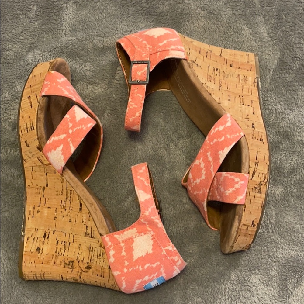 Tom Wedges - Picture 3 of 7